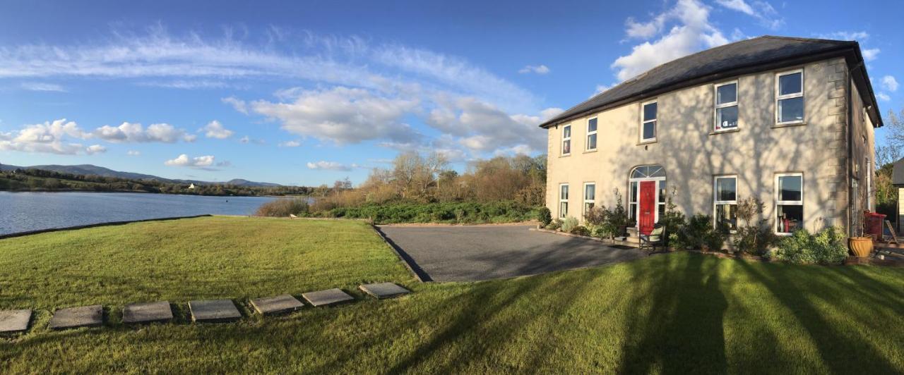 Hôtel Lakehouse à Bantry Extérieur photo